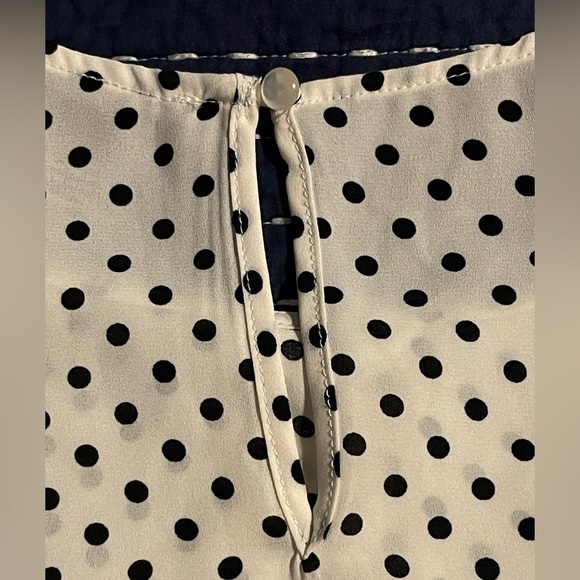 Forever 21 Polka-Dot Flutter Sleeve Shirt - Picture 9 of 10